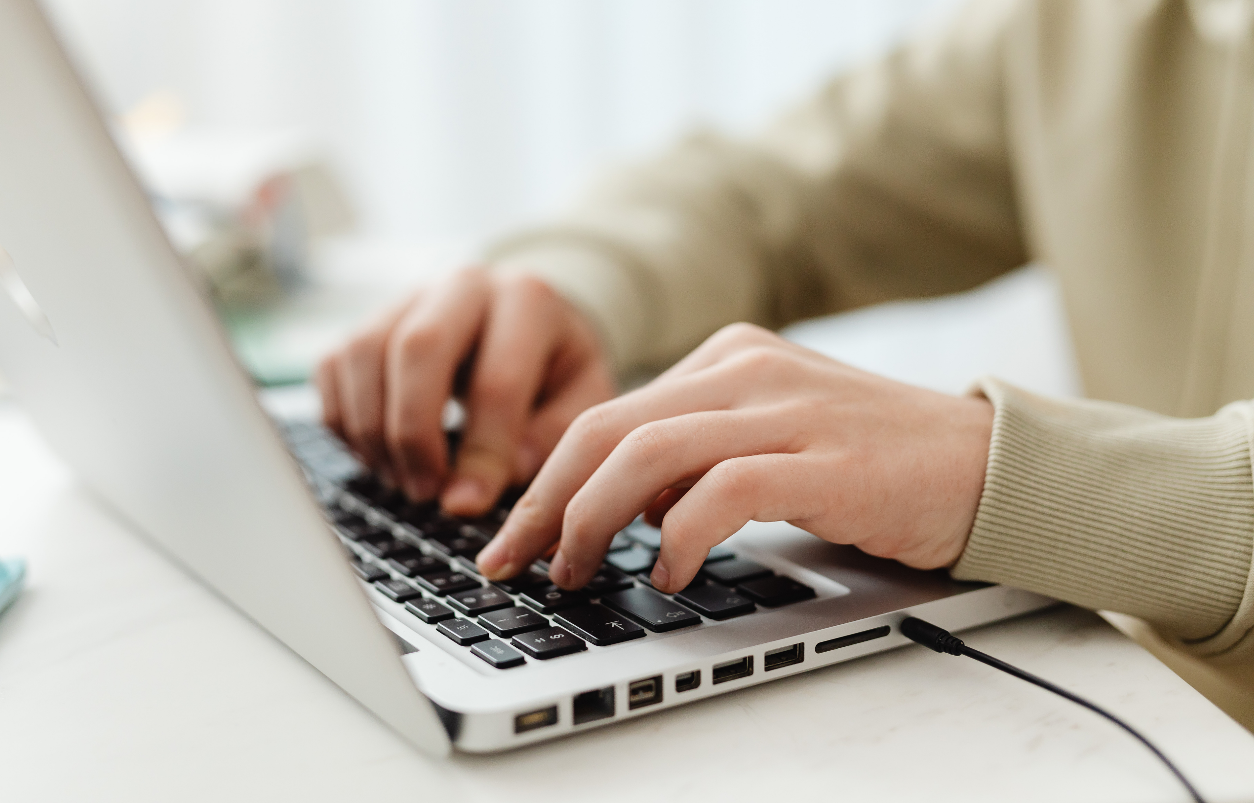 How to Write an Executive Job Description That Attracts Top Talent